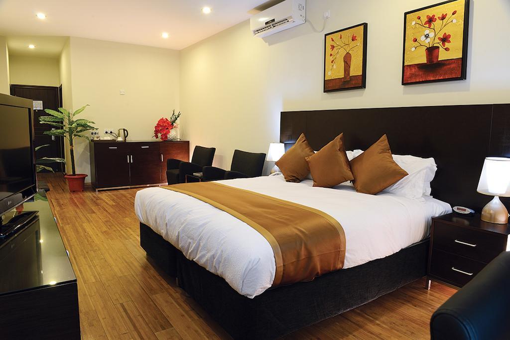 Timor Plaza Hotel & Apartments Dili Room photo